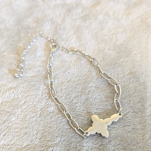 #541 Silver Tone and Blue Bracelet - Picture 2 of 2